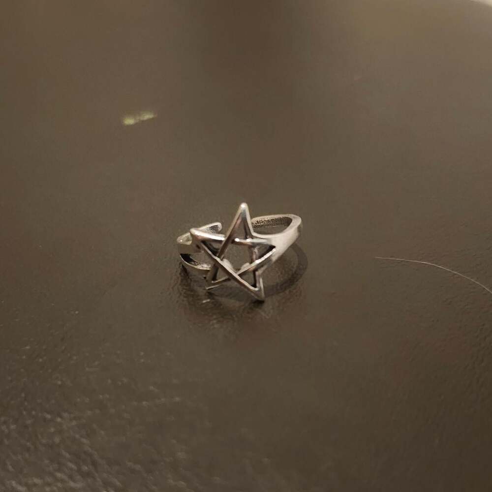 Silver Star Ring With Open 2 C 01